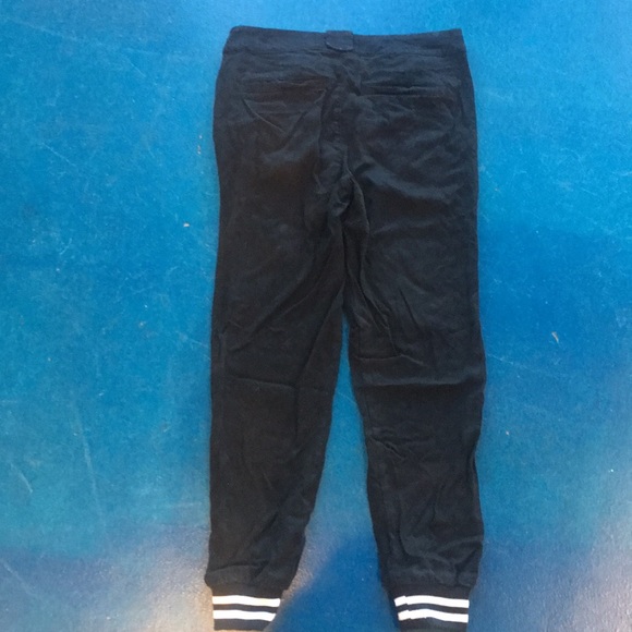 DWP Frida Jogger - Picture 10 of 13